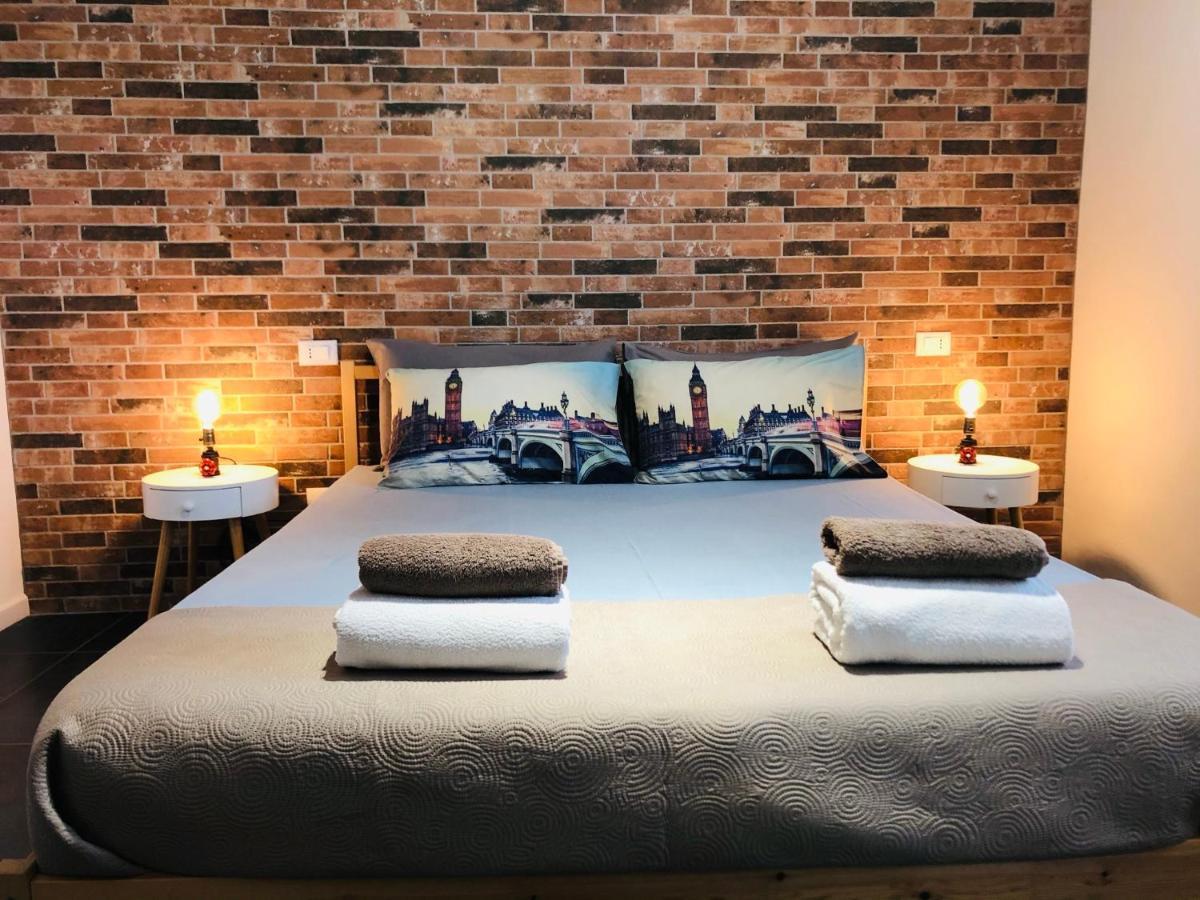 Blaxej, Nel Cuore Di Verona, Moderno Ed Elegante, 4 Posti Letto, Wi-Fi, Self Check In Apartment Exterior photo